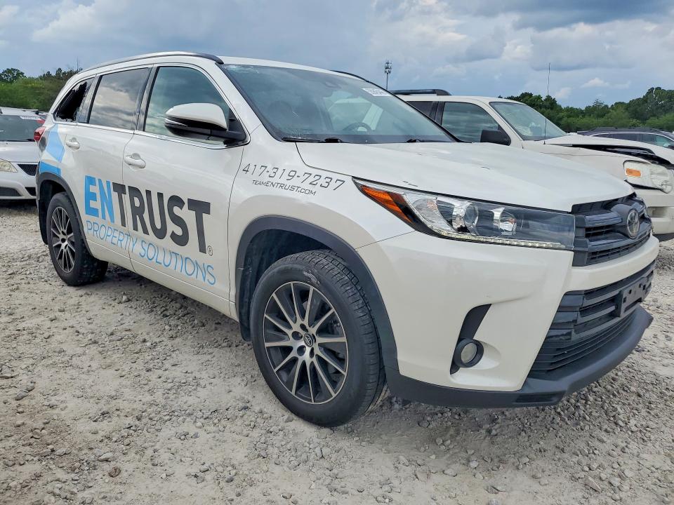 2017 Toyota Highlander VIN 5TDJZRFH3HS478983 COPART salvage auction — HAIL, Mo - Salvage Certificate Of Title, sold $13,400 on 2026-07-27 (photo 4)