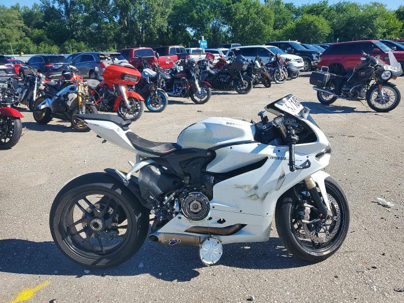 2013 Ducati Panigale VIN ZDM14BPW4DB011614 COPART salvage auction — SIDE, Ia - Cert Of Title-Salvage Title, sold $4,000 on 2026-07-23 (photo 1)