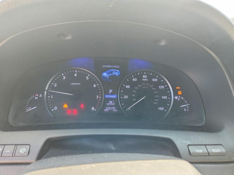 2014 Lexus Ls VIN JTHBL5EF0E5132517 COPART salvage auction — REAR END, Salvage Title, sold $2,750 on 2026-07-22 (photo 9)