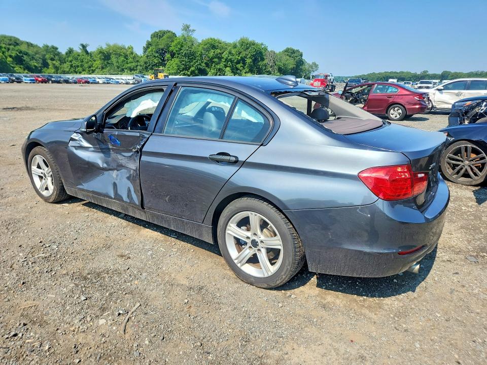 2015 BMW 3er VIN WBA3C3C59FK202035 COPART salvage auction — SIDE, Ma - Cert Of Title-Reconstrctd Coll, sold $725 on 2026-07-15 (photo 2)