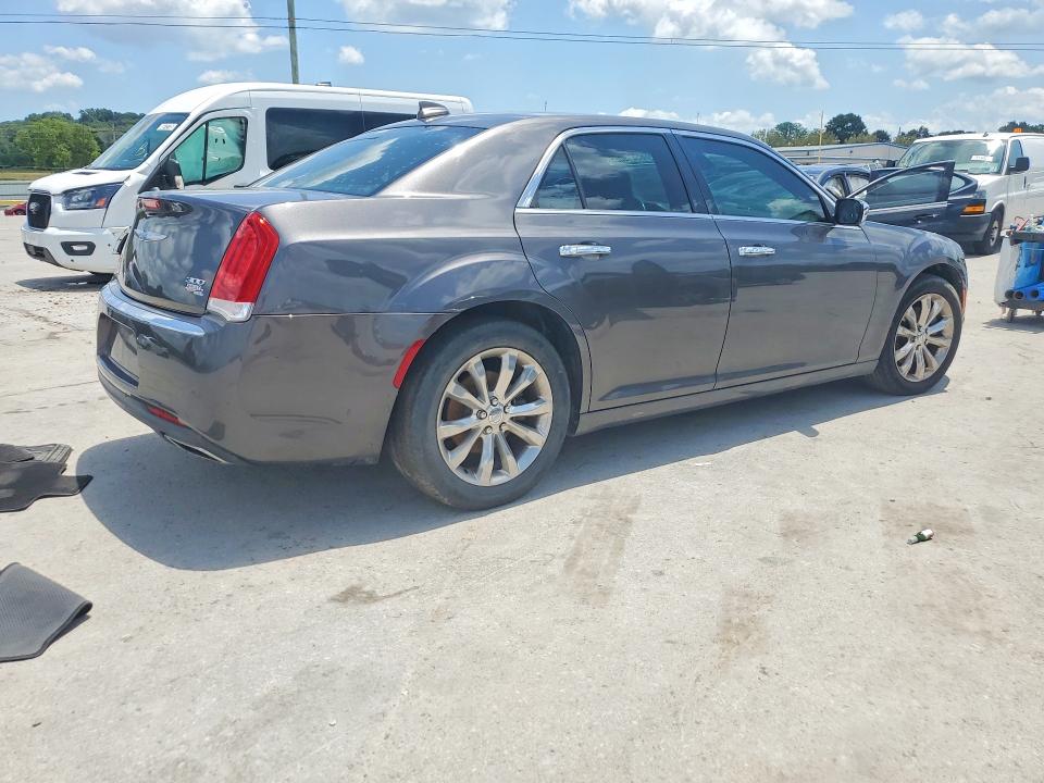 2018 Chrysler 300 VIN 2C3CCAKG8JH250592 COPART salvage auction — MINOR DENT/SCRATCHES, Tn - Cert Of Title-Rebuilt Vehicle (P), sold $1,550 on 2026-07-08 (photo 3)