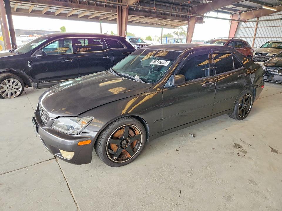 2001 Lexus Is 300 VIN JTHBD182X10017218 COPART salvage auction — MINOR DENT/SCRATCHES, Ca - Dis/Dlr/Exp App For Dup Salvag, sold $2,600 on 2026-07-13 (photo 1)