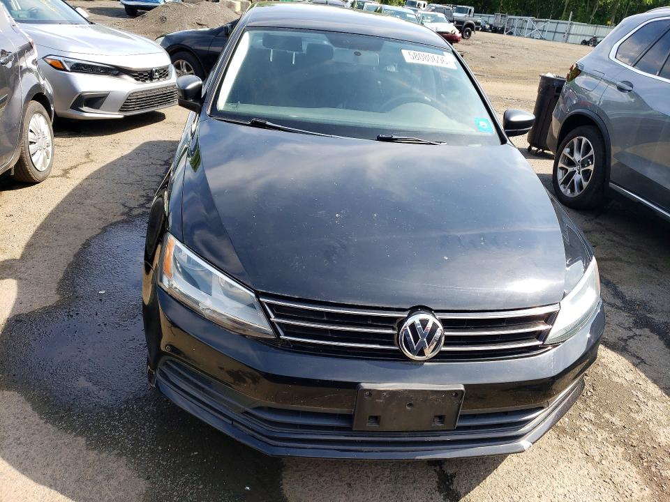 2015 Volkswagen VIN 3VWD17AJ0FM325801 COPART salvage auction — MINOR DENT/SCRATCHES, CT - CERTIFICATE OF TITLE, sold $450 on 2026-07-02 (photo 5)