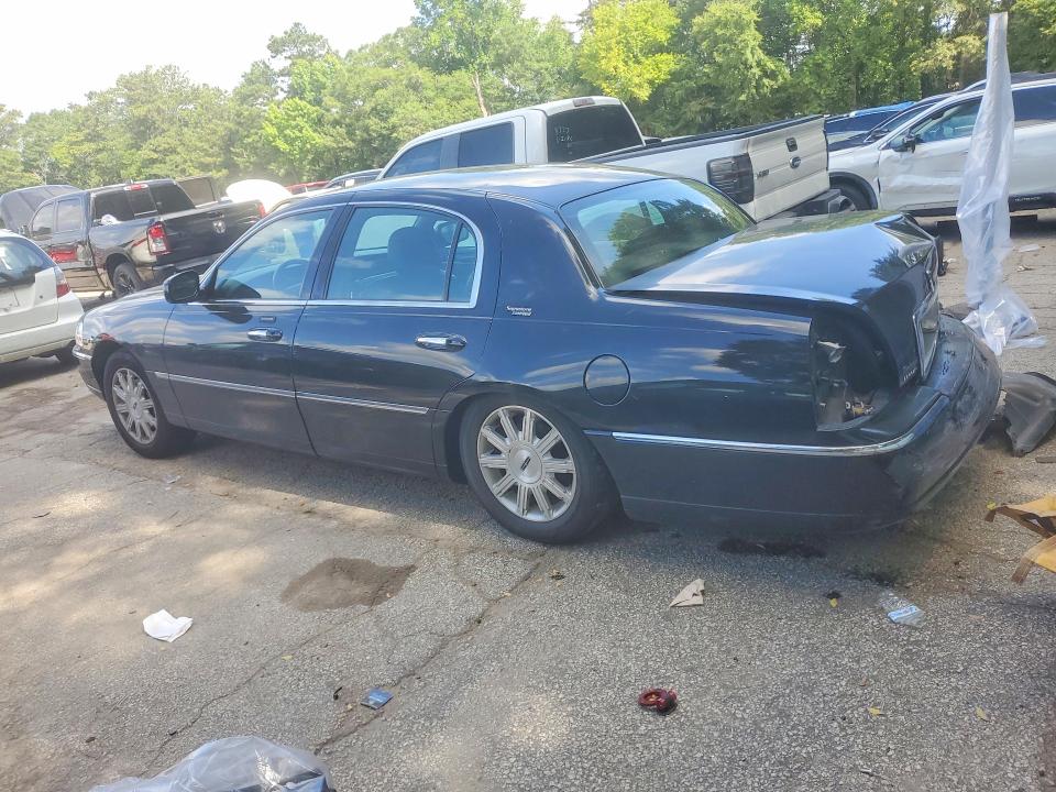 2009 Lincoln TOWN CAR VIN 2LNHM82VX9X611744 COPART salvage auction — REAR END, Ga - Cert Of Title-Salvage, sold $600 on 2026-07-31 (photo 2)