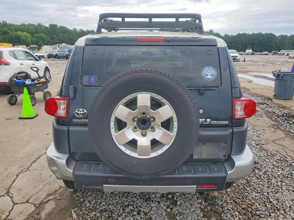 2008 Toyota Fj cruiser VIN JTEZU11F28K007919 COPART salvage auction — FRONT END, Ms - Cert Of Title-Salvaged, sold $3,400 on 2026-07-10 (photo 6)
