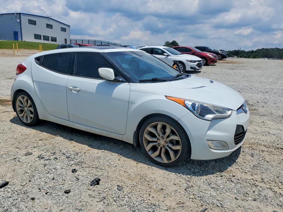 2015 Hyundai Veloster VIN KMHTC6AD7FU225134 COPART salvage auction — MINOR DENT/SCRATCHES, Ga - Certificate Of Title, sold $450 on 2026-07-07 (photo 4)