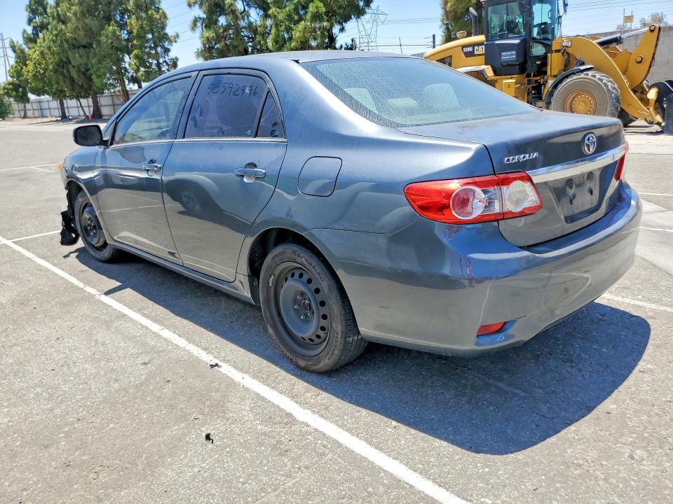 2012 Toyota Camry VIN 2T1BU4EE9CC826719 COPART salvage auction — BIOHAZARD/CHEMICAL, CA - DIS/DLR/EXP ONLY CLEAN TITLE, sold $1,000 on 2026-07-09 (photo 2)