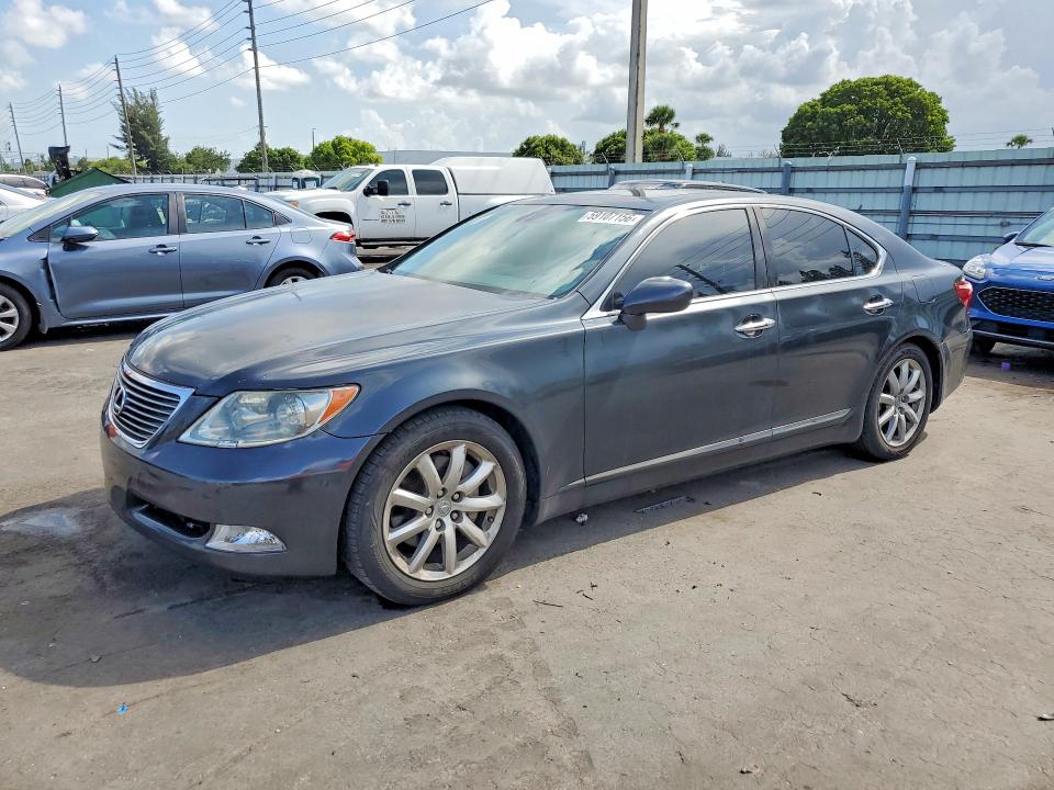 2009 Lexus Ls 460 VIN JTHBL46FX95086497 COPART salvage auction — MINOR DENT/SCRATCHES, FL - CERTIFICATE OF TITLE (P), sold $2,800 on 2026-07-29 (photo 1)