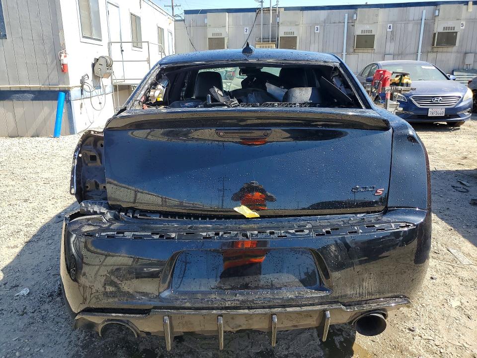 2016 Chrysler 300 VIN 2C3CCABG8GH358333 COPART salvage auction — REAR END, Ca - Salvage Certificate, sold $2,050 on 2026-07-02 (photo 6)
