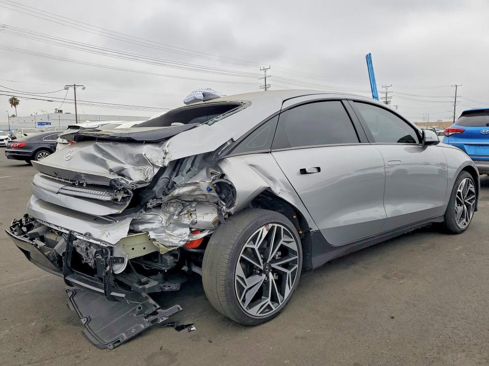 2025 Hyundai Ioniq 6 VIN KMHM34AA2SA085942 COPART salvage auction — REAR END, Ca - Salvage Certificate, sold $8,200 on 2026-08-19 (photo 3)