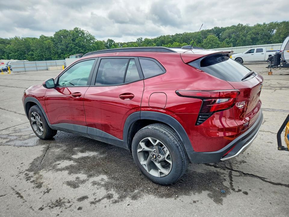 2025 Chevrolet Trax VIN KL77LHEP5SC262394 COPART salvage auction — HAIL, MO - SALVAGE CERTIFICATE OF TITLE, sold $8,900 on 2026-07-29 (photo 2)