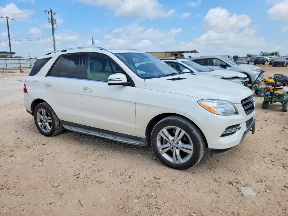 2014 Mercedes-benz Ml-class VIN 4JGDA5JB9EA388953 COPART salvage auction — MINOR DENT/SCRATCHES, Tx - Certificate Of Title, sold $3,250 on 2026-07-02 (photo 4)