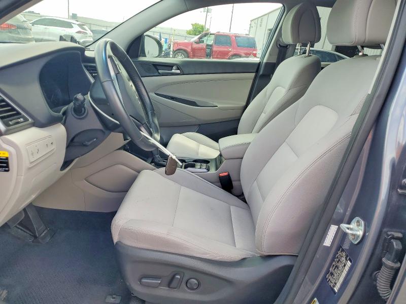 2017 Hyundai VIN KM8J33A26HU575443 COPART salvage auction — MINOR DENT/SCRATCHES, Fl - Certificate Of Title (P), sold $5,700 on 2026-07-22 (photo 7)