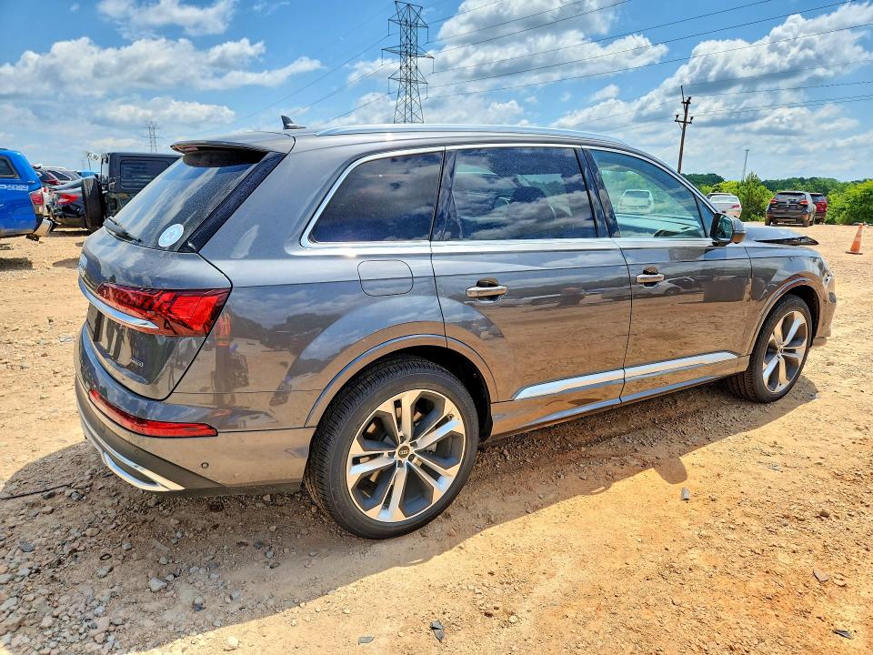 2024 Audi Q7 VIN WA1LXBF75RD000875 COPART salvage auction — FRONT END, Nc - Salvage Certificate Of Title, sold $15,300 on 2026-07-20 (photo 3)