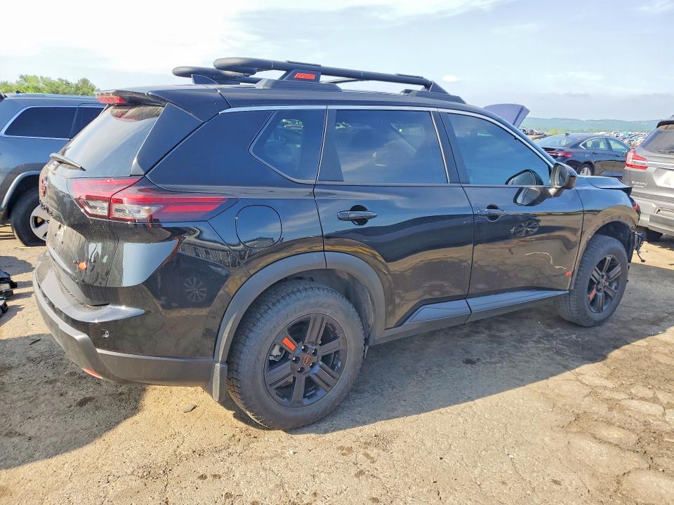 2026 Nissan Rogue VIN 5N1BT3BB8TC685640 COPART salvage auction — FRONT END, Pa - Certificate Of Salvage, sold $9,300 on 2026-07-31 (photo 3)