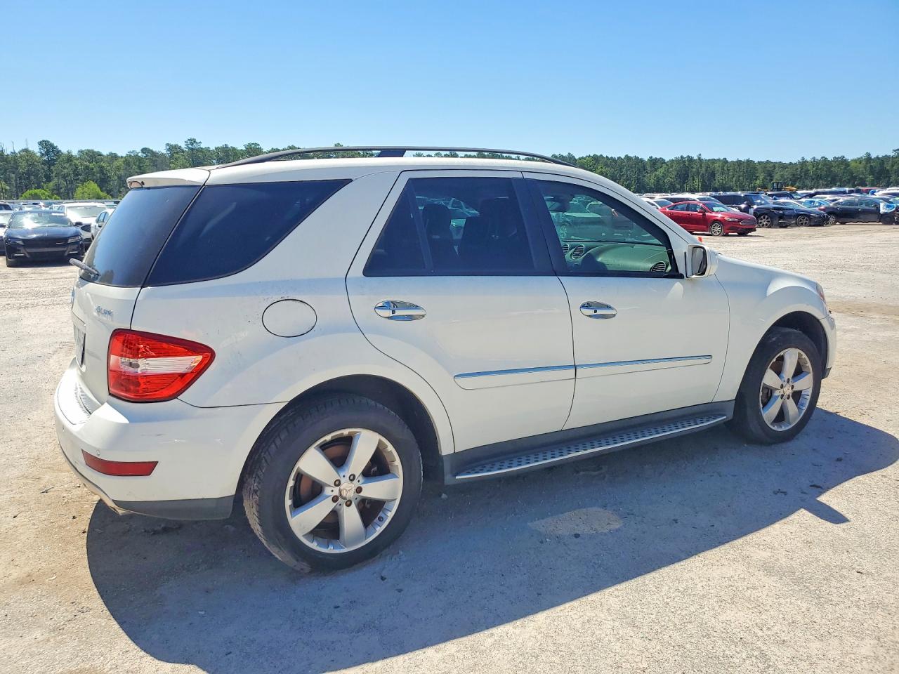 2009 Mercedes-Benz ML-Class VIN 4JGBB86E29A480632 COPART salvage auction — Minor Dent/Scratches, SC - CERTIFICATE OF TITLE, sold $1,700 on 2026-07-01 (photo 3)