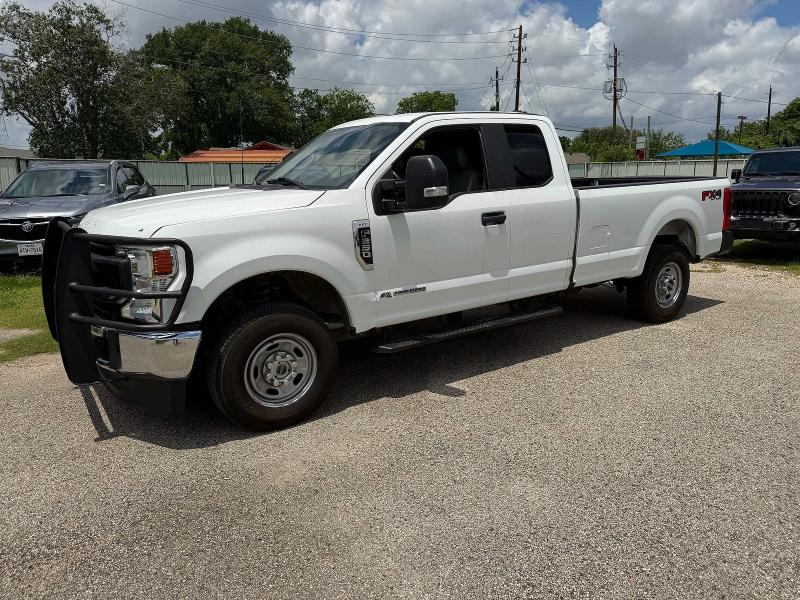2022 Ford F-250 super duty VIN 1FT8X2BT0NED76712 COPART salvage auction — MINOR DENT/SCRATCHES, Tx - Cert Of Title-Rebuilt Salvage (P), sold $6,300 on 2026-07-02 (photo 2)
