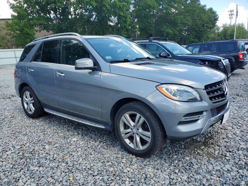2013 Mercedes-benz VIN 4JGDA5HB1DA154522 COPART salvage auction — NORMAL WEAR, Ma - Certificate Of Title, sold $675 on 2026-07-09 (photo 4)