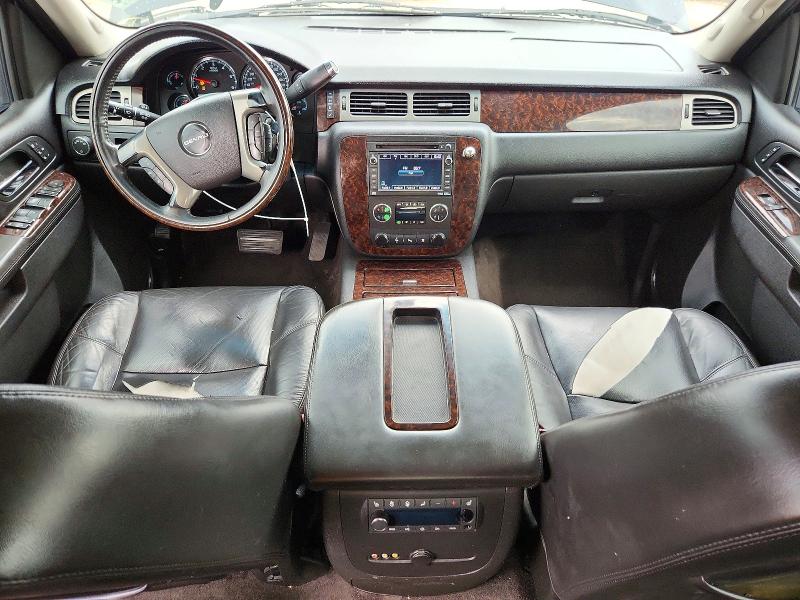 2011 Gmc Yukon VIN 1GKS2EEF8BR135422 COPART salvage auction — FRONT END, IL - SALVAGE CERTIFICATE, sold $2,250 on 2026-07-09 (photo 8)
