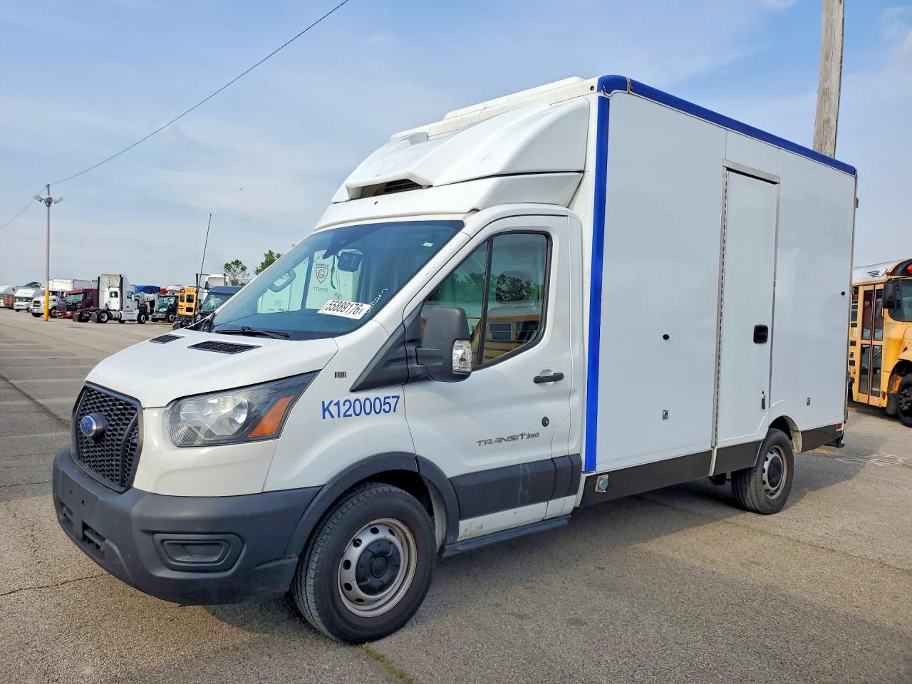 2020 Ford Transit VIN 1FDBW5Z86LKA83404 — COPART salvage auction photo