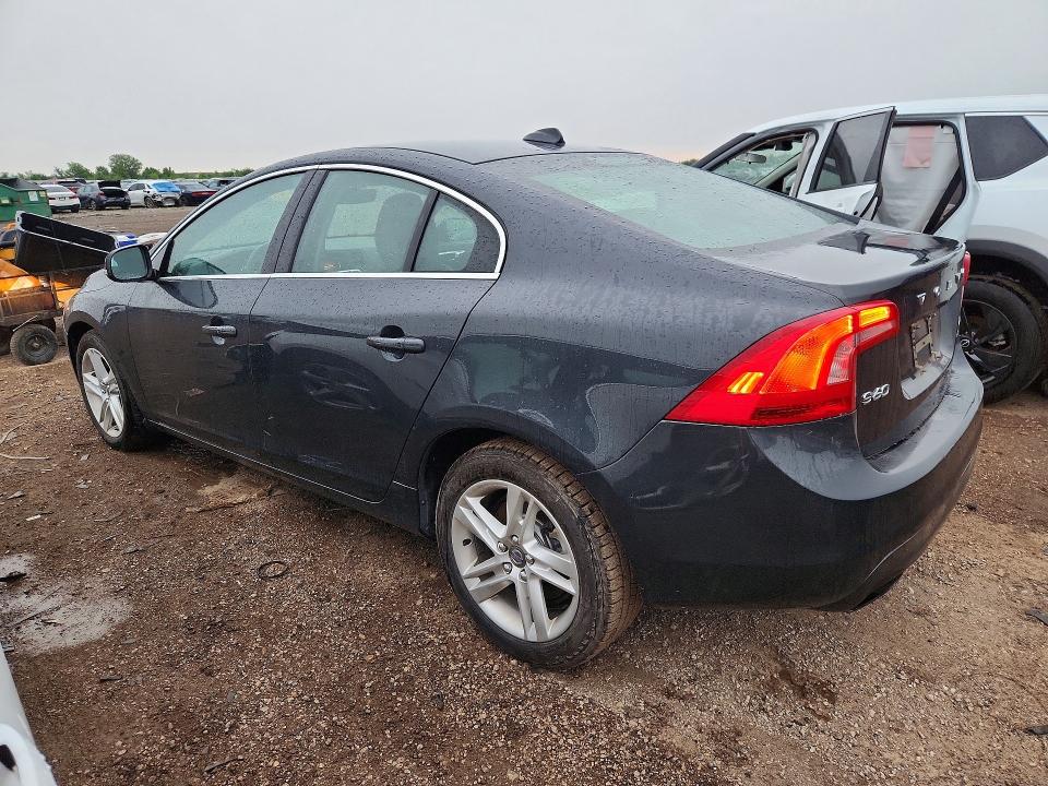 2015 Volvo VIN YV1612TK9F2356423 COPART salvage auction — MECHANICAL, Il - Cert Of Title-Corrected, sold $1,250 on 2026-07-21 (photo 2)