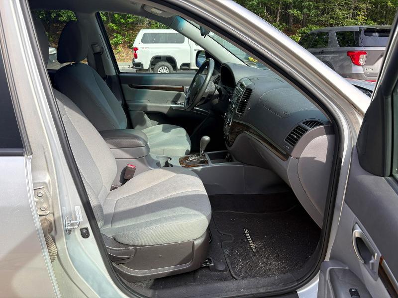 2012 Hyundai Santa fe VIN 5XYZGDAB9CG103362 COPART salvage auction — NORMAL WEAR, Me - Certificate Of Title (P), sold $2,550 on 2026-07-24 (photo 5)