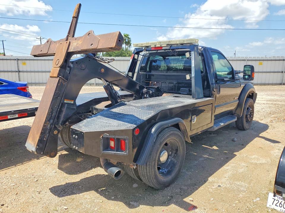 2005 Ford F-450 super duty VIN 1FDXF46P15EB33381 COPART salvage auction — MINOR DENT/SCRATCHES, Tx - Certificate Of Title (P), sold $19,500 on 2026-08-01 (photo 3)