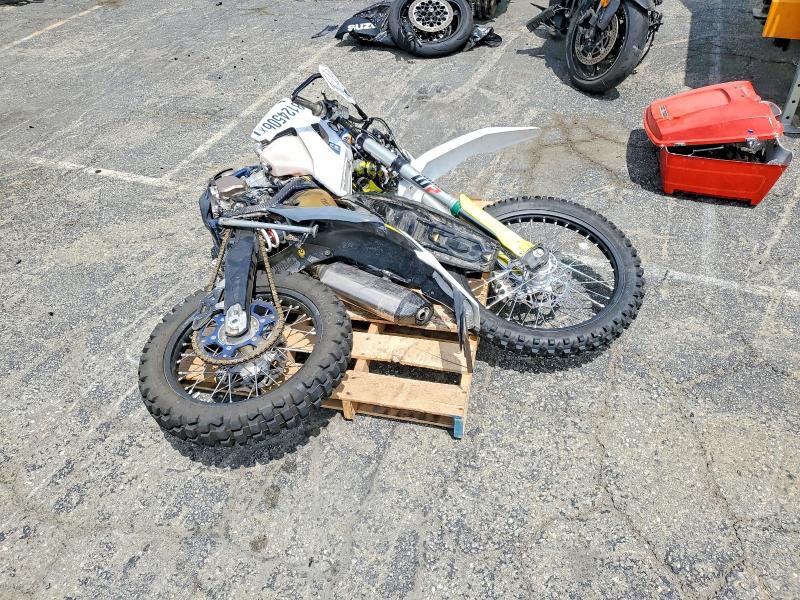 2020 Husqvarna Fe501 VIN VBKUAK405LM428145 COPART salvage auction — ALL OVER, Ca - Salvage Certificate, sold $1,400 on 2026-07-02 (photo 6)