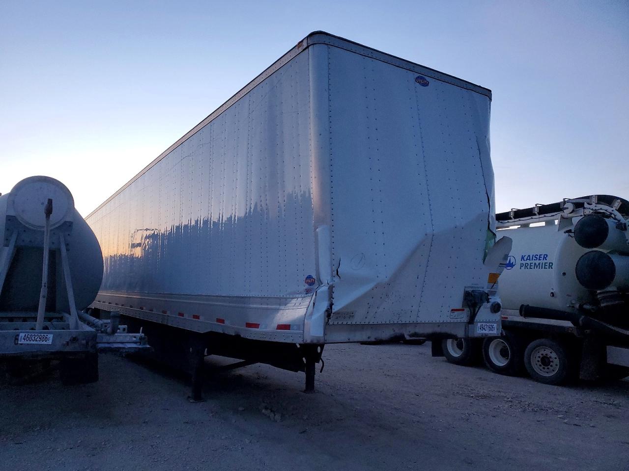 2025 Utility tr VIN 1UYVS2537S7391609 COPART salvage auction — Side, TX - SALVAGE VEHICLE TITLE, sold $60 on 2026-09-03 (photo 1)