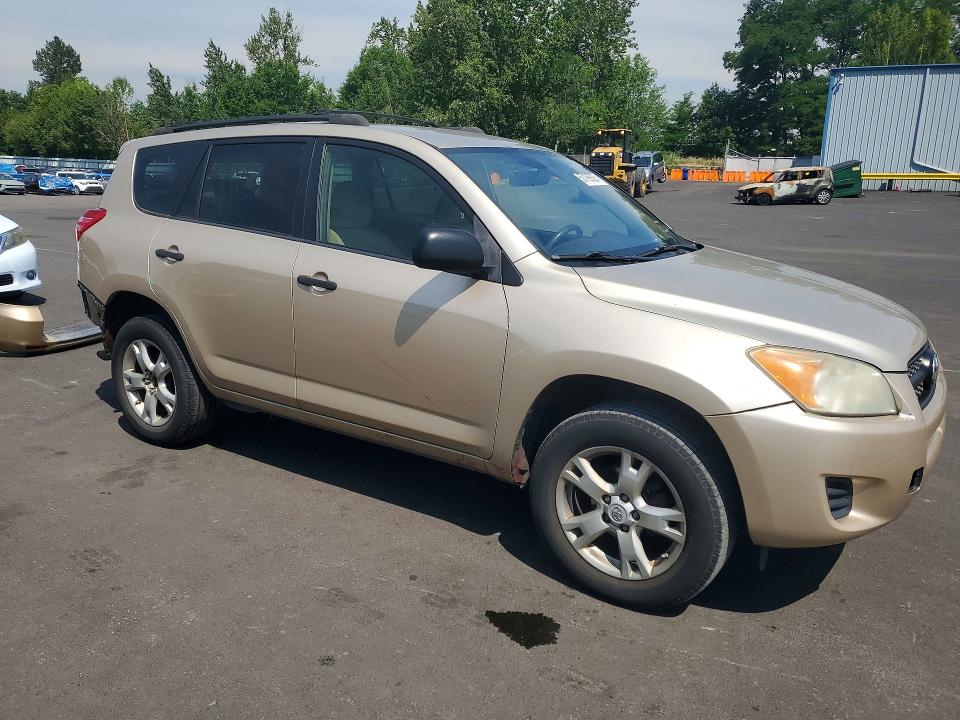 2009 Toyota Rav 4 VIN JTMBF33V19D014625 COPART salvage auction — REAR END, OR - SALVAGE TITLE CERTIFICATE, sold $275 on 2026-07-27 (photo 4)