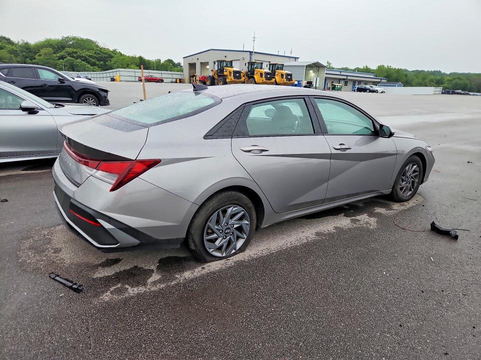 2024 Hyundai Elantra VIN KMHLM4DG0RU665630 COPART salvage auction — SIDE, VA - CERT OF TITLE - SALVAGE, sold $4,400 on 2026-07-27 (photo 3)