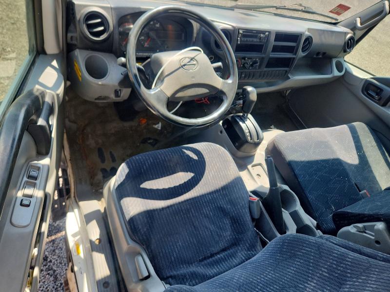2018 Hino 195 VIN JHHRDM2H0JK005725 COPART salvage auction — SIDE, FL - CERTIFICATE OF TITLE, sold $7,000 on 2026-07-06 (photo 8)