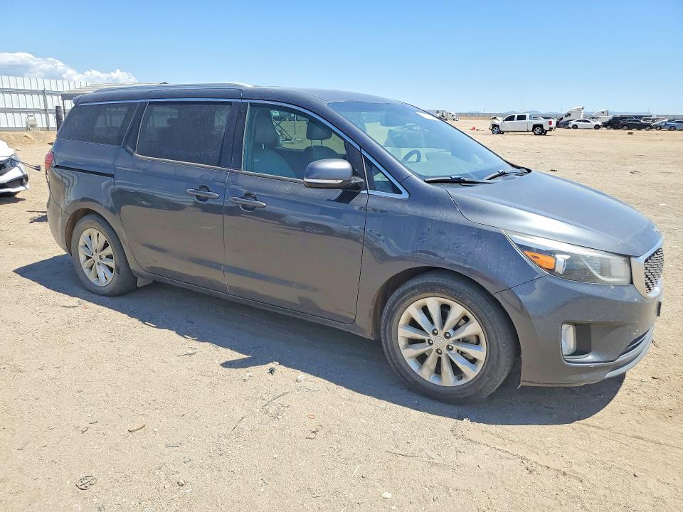 2016 Kia SEDONA VIN KNDMC5C11G6147008 COPART salvage auction — MINOR DENT/SCRATCHES, Ca - Dis/Dlr/Exp App For Dup Clean, sold $1,250 on 2026-07-06 (photo 4)