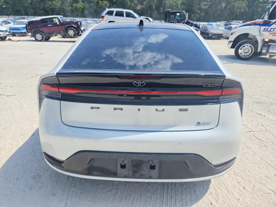 2023 Toyota Prius VIN JTDACAAU5P3011474 COPART salvage auction — MINOR DENT/SCRATCHES, LA - CERTIFICATE OF TITLE, sold $18,300 on 2026-07-23 (photo 6)