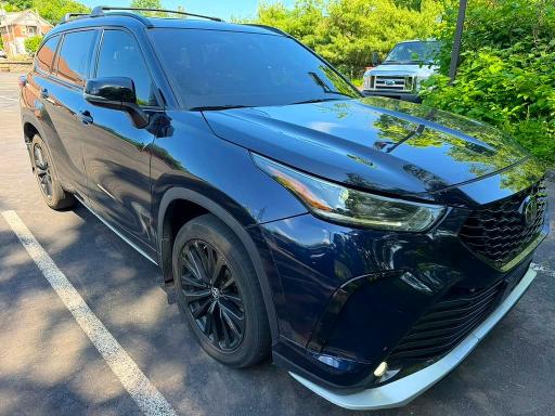 2023 Toyota Highlander VIN 5TDKDRBH0PS019871 COPART salvage auction — MINOR DENT/SCRATCHES, Ny - Certificate Of Title, sold $25,750 on 2026-07-10 (photo 4)