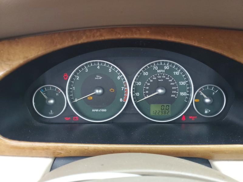 2003 Jaguar X type VIN SAJEA51D83XC92739 COPART salvage auction — REAR END, Fl - Cert Of Title Slvg Rebuildable, sold $10 on 2026-07-21 (photo 9)