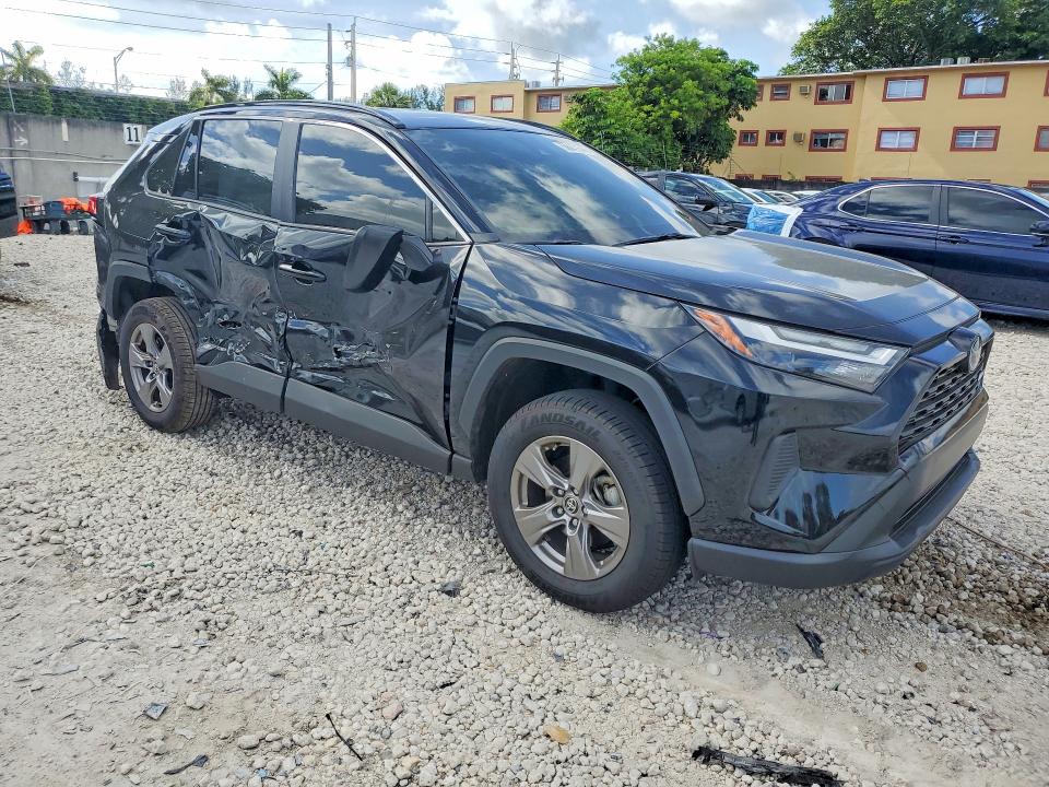 2023 Toyota Rav 4 VIN JTMLWRFV2PD195539 COPART salvage auction — SIDE, FL - CERT OF TITLE SLVG REBUILDABLE, sold $2,550 on 2026-07-28 (photo 4)