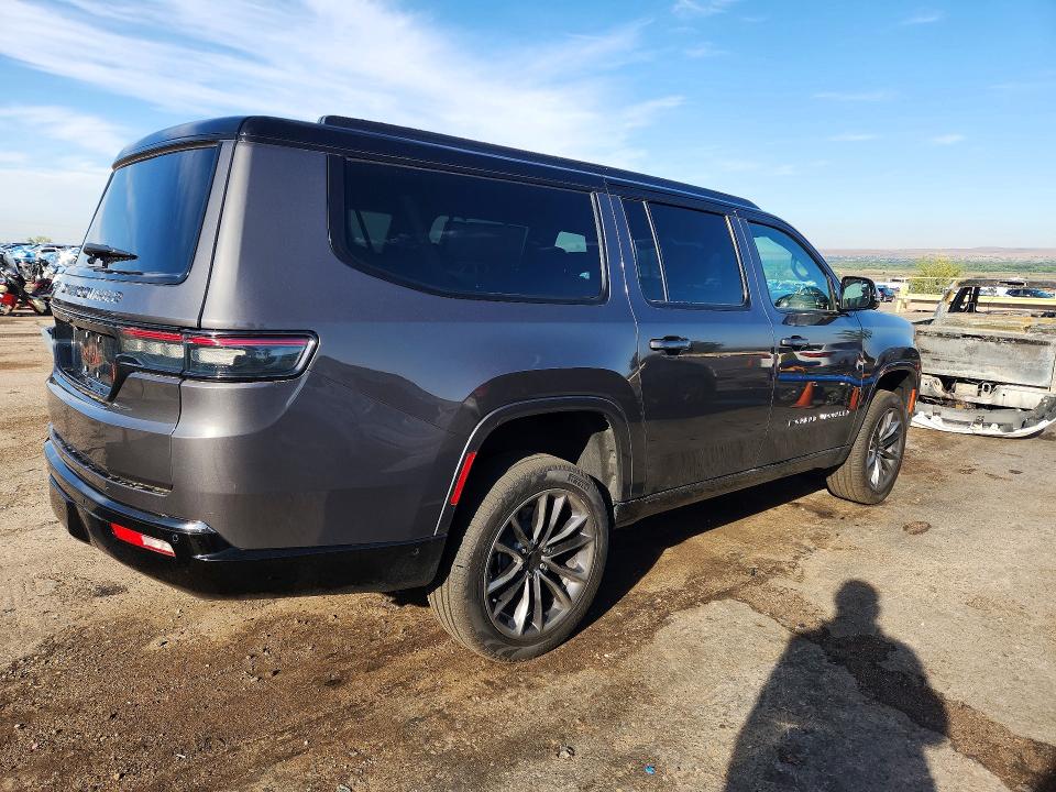 2025 Jeep Grand wagoneer VIN 1C4SJSFP1SS522598 COPART salvage auction — NORMAL WEAR, Tx - Certificate Of Title, sold $41,250 on 2026-07-02 (photo 3)