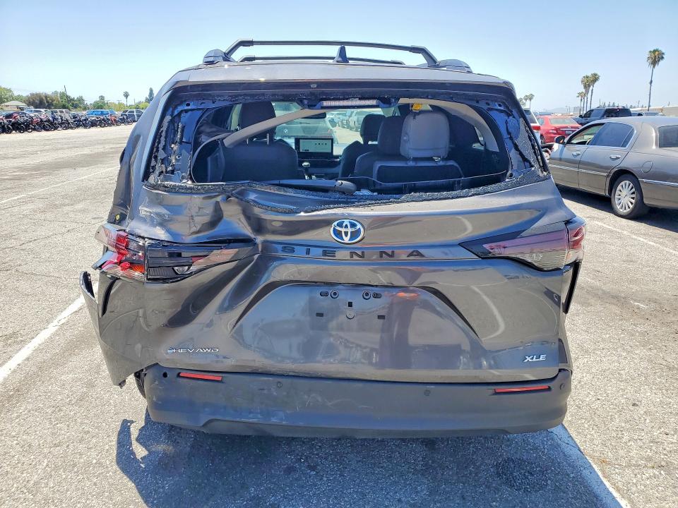 2025 Toyota Sienna VIN 5TDJSKFC5SS208886 COPART salvage auction — REAR END, CA - SALVAGE CERTIFICATE, sold $15,500 on 2026-07-07 (photo 6)