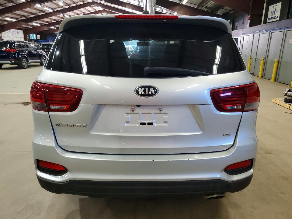 2019 Kia Sorento VIN 5XYPG4A55KG483400 COPART salvage auction — SIDE, WV - CERTIFICATE OF TITLE, sold $3,900 on 2026-07-31 (photo 6)