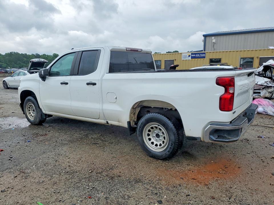 2020 Chevrolet Silverado 1500 VIN 1GCRWAEHXLZ228615 COPART salvage auction — MINOR DENT/SCRATCHES, GA - CERTIFICATE OF TITLE, sold $11,900 on 2026-07-09 (photo 2)