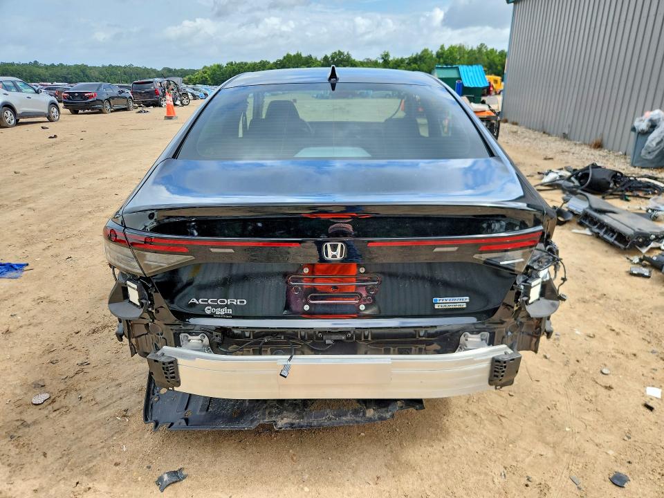 2025 Honda VIN 1HGCY2F8XSA010399 COPART salvage auction — SIDE, Fl - Cert Of Title Slvg Rebuildable, sold $7,100 on 2026-07-31 (photo 6)