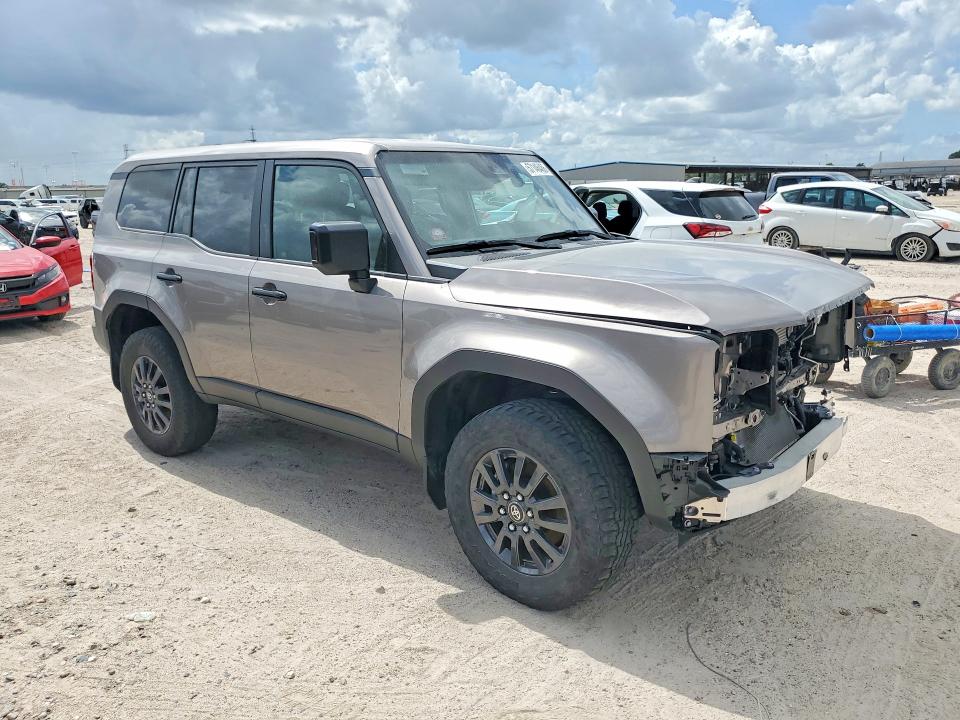 2025 Toyota Land cruiser VIN JTEABFAJ8SK023361 COPART salvage auction — FRONT END, Nc - Salvage Certificate Of Title, sold $28,500 on 2026-07-28 (photo 4)