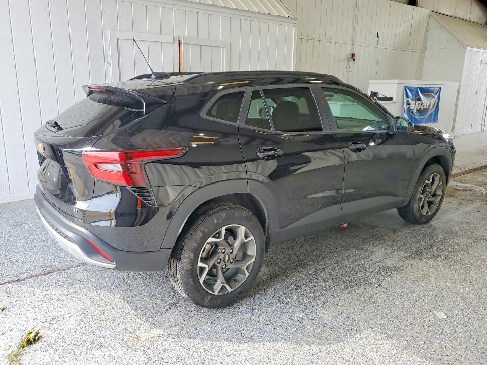 2025 Chevrolet Trax VIN KL77LHEP3SC172631 COPART salvage auction — SIDE, NJ - CERTIFICATE OF TITLE (P), sold $12,300 on 2026-07-20 (photo 3)