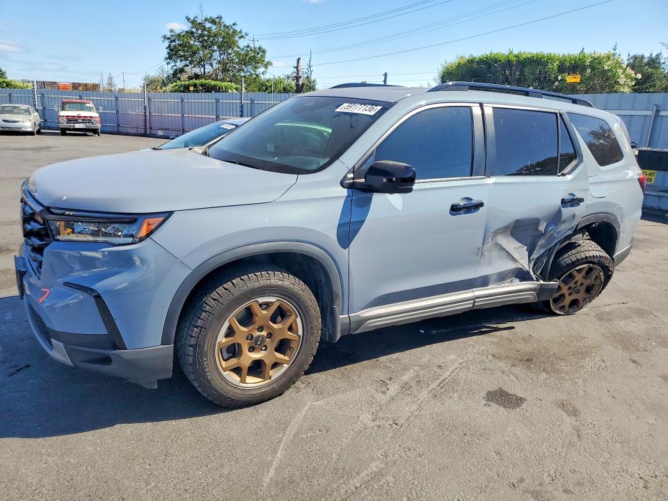 2024 Honda Pilot VIN 5FNYG1H61RB039479 — COPART salvage auction photo