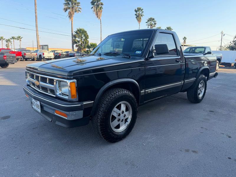 1993 Chevrolet S truck VIN 1GCCS14R5P8158593 COPART salvage auction — NORMAL WEAR, Tx - Cert Of Title-Rebuilt Salvage (P), sold $4,500 on 2026-07-09 (photo 2)