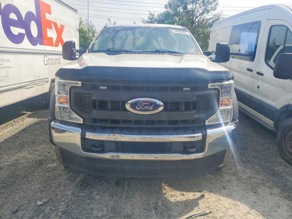 2021 Ford VIN 1FD0W4HN7MED57220 COPART salvage auction — MINOR DENT/SCRATCHES, FL - CERTIFICATE OF TITLE, sold $7,800 on 2026-07-30 (photo 5)