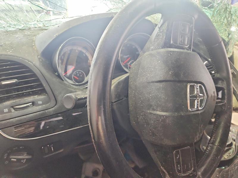 2019 Dodge Grand caravan VIN 2C4RDGBG8KR704230 COPART salvage auction — SIDE, MI - SCRAP CERTIFICATE OF TITLE, sold $400 on 2026-07-28 (photo 9)