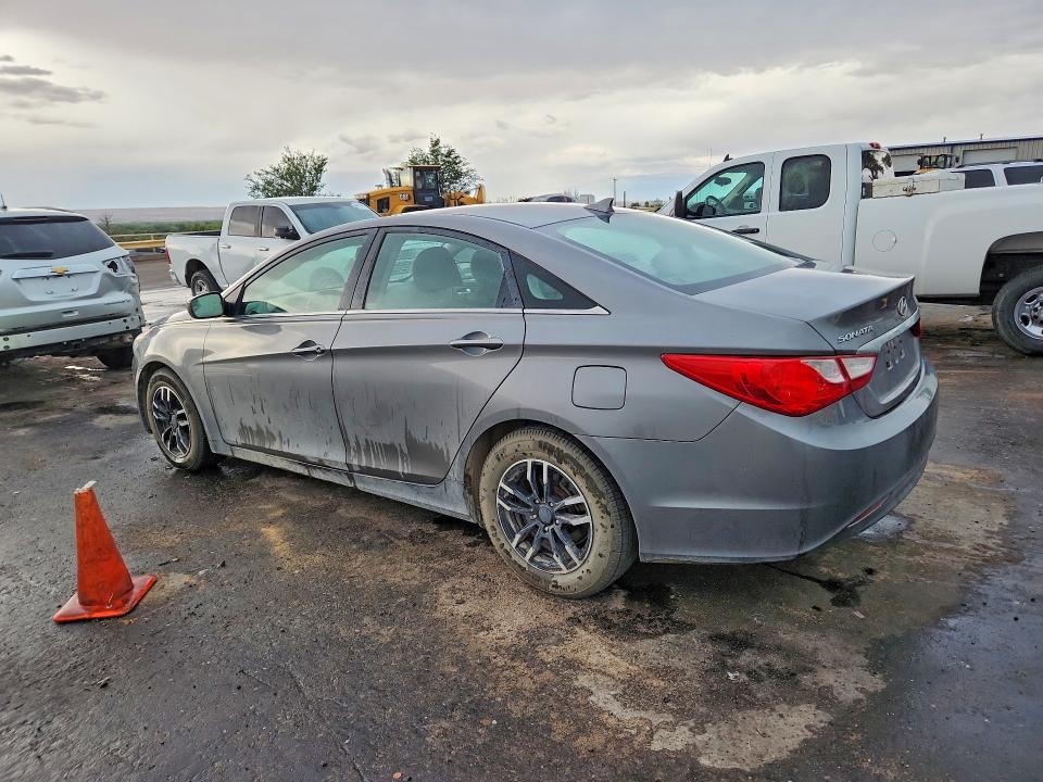 2013 Hyundai Sonata VIN 5NPEB4AC3DH529371 COPART salvage auction — HAIL, Id - Certificate Of Title, sold $575 on 2026-07-09 (photo 2)