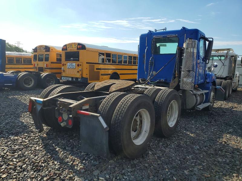 2009 Freightliner Conventional VIN 1FUJA6CK19LAH1177 COPART salvage auction — NORMAL WEAR, NJ - CERTIFICATE OF TITLE, sold $10,900 on 2026-07-09 (photo 4)